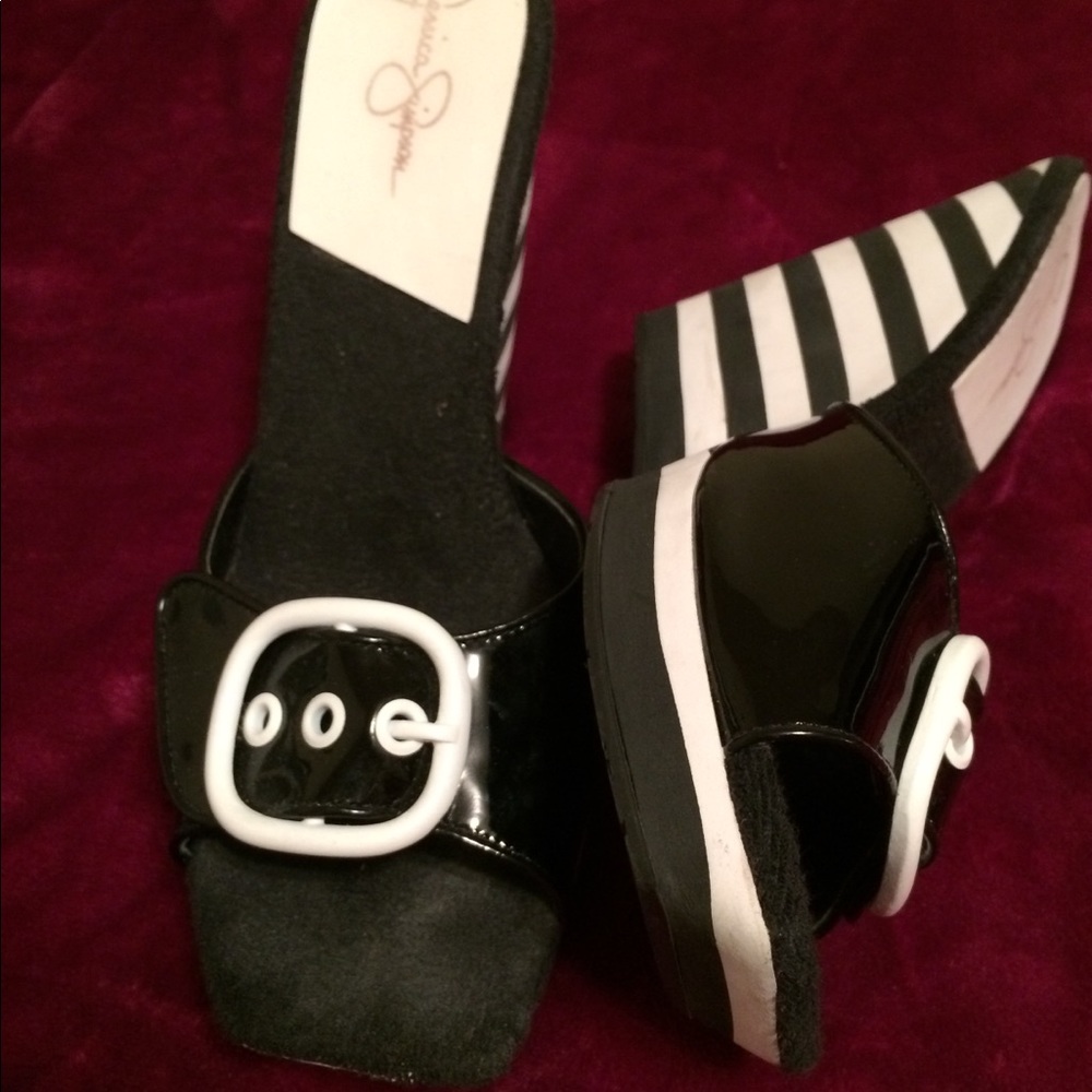 Black/white Wedges